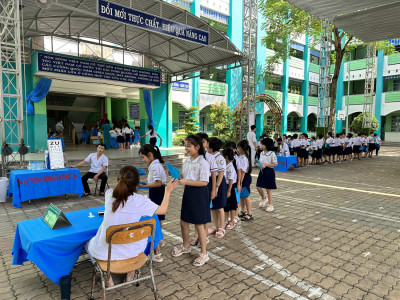 Lễ kết nạp Đảng viên mới của Chi bộ trường Tiểu học Phú Hòa 3