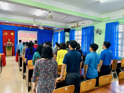 Lễ kết nạp Đảng viên mới của Chi bộ trường Tiểu học Phú Hòa 3