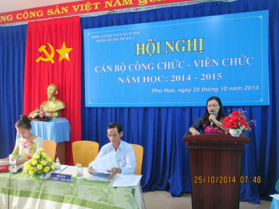 Hội nghị cán bộ công chức viên chức năm học 2014- 2015