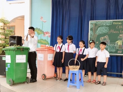 CHUYÊN ĐỀ "GIÁO DỤC KỸ NĂNG SỐNG, PHÂN LOẠI RÁC THẢI " TẠI NGUỒN Ở TRƯỜNG TIỂU HỌC PHÚ HÒA 3