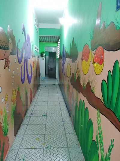 Cải tạo ghế đá cũ trường học thành những bức tranh với nhiều thông điệp ý nghĩa