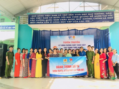 Tuyên truyền về phòng cháy, chữa cháy cho các em  học sinh