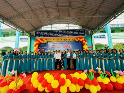 Họp mặt kỷ niệm 41 năm Ngày nhà giáo Việt Nam (20/11/1982 - 20/11/2023)